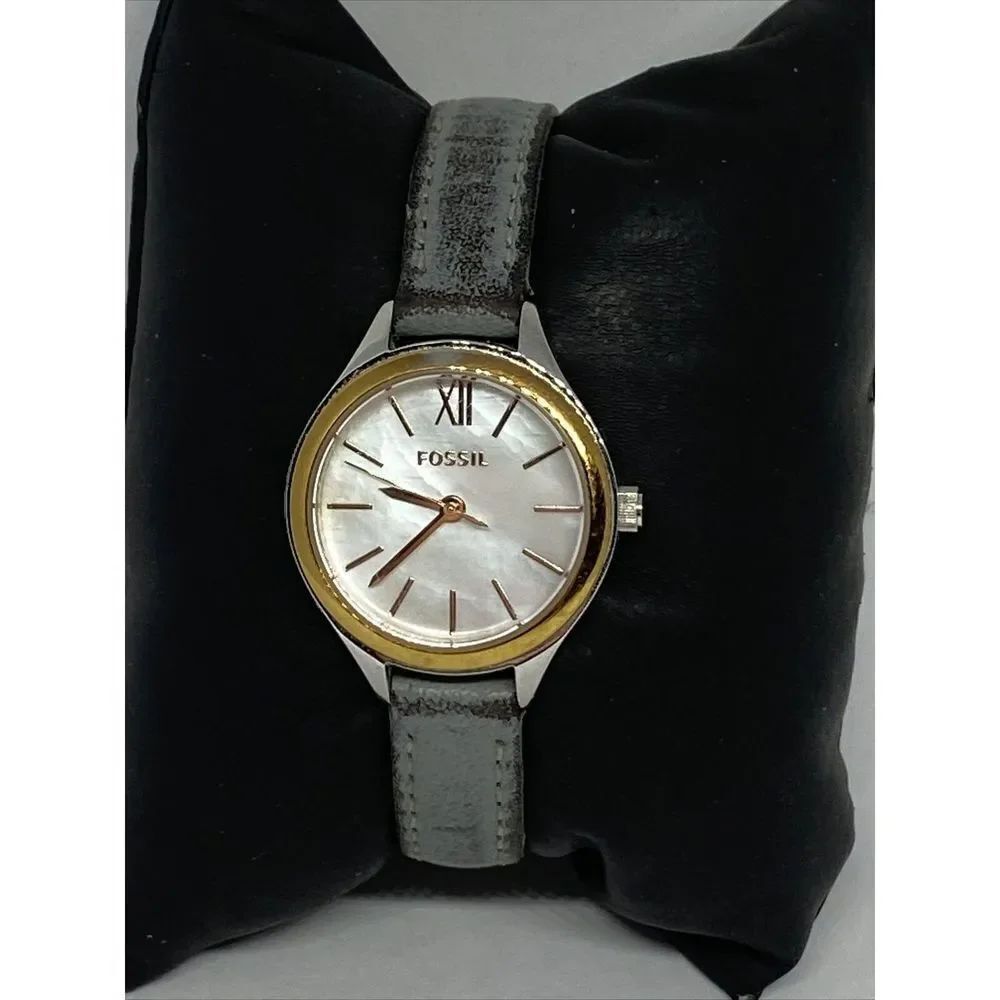 Fossil Suitor Mini BQ3135 Women's Gray Leather Analog Dial Quartz Watch WO141